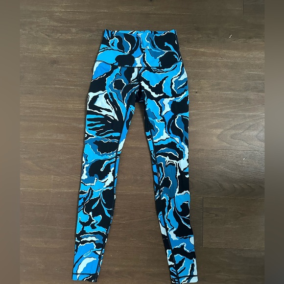 BNWOT RARE Size 6 Lululemon Wunder Under Pant (Hi-Rise) - Picture 6 of 7